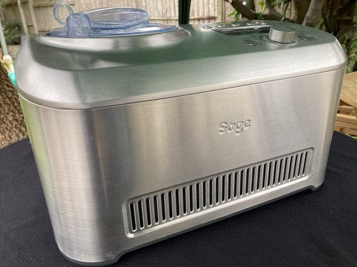 Sage the smart scoop - sage, ice